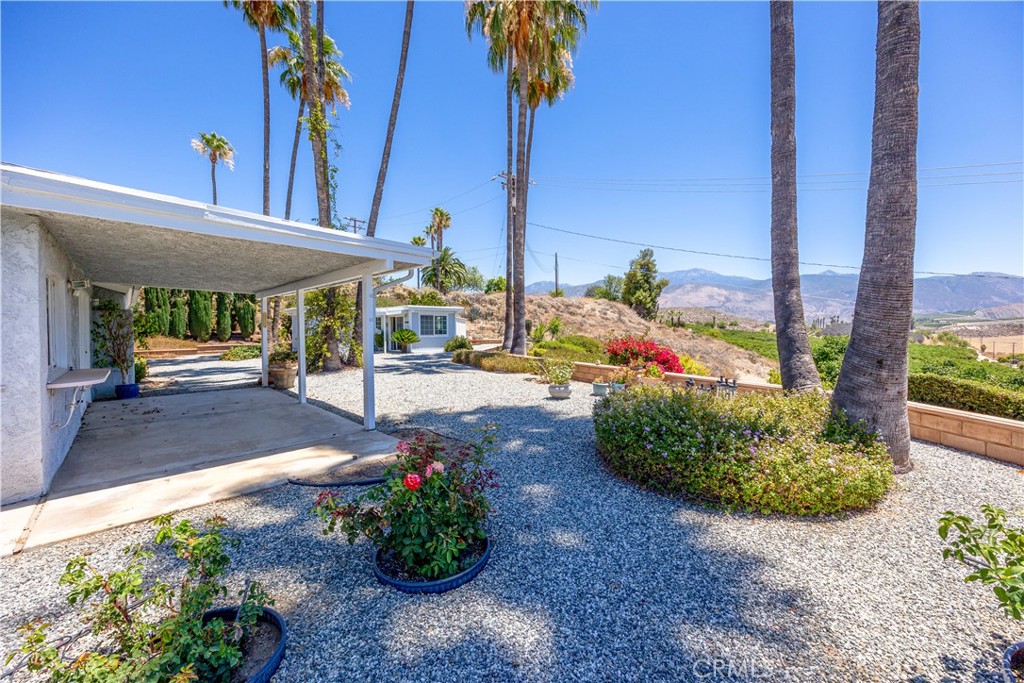 26660 Rim Road Hemet, CA 92544 - Photo 41 of 49 patio