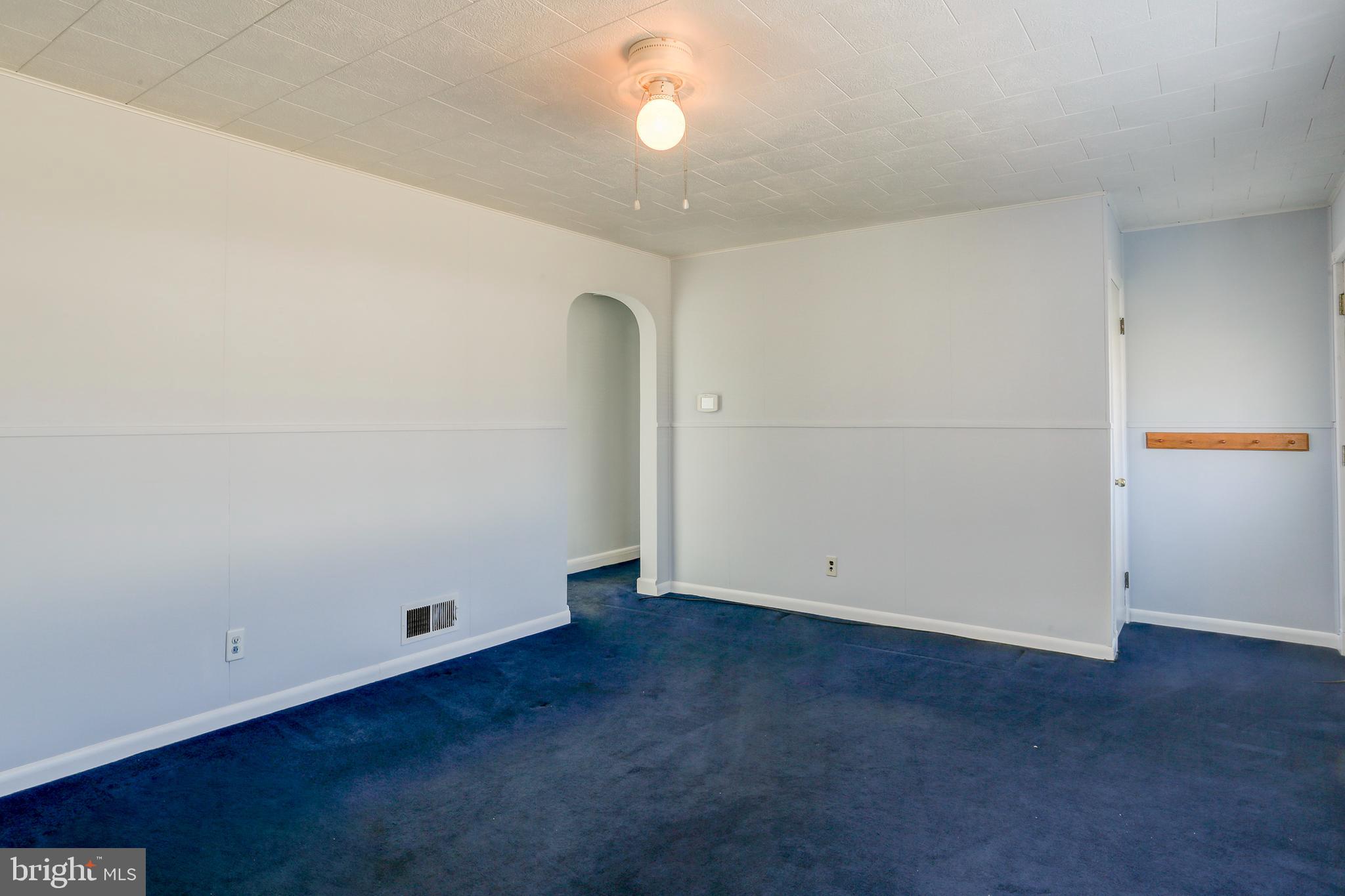 1201 Meadow View Road Pasadena, MD 21122 - Photo 9 of 34 Upstairs Living Room