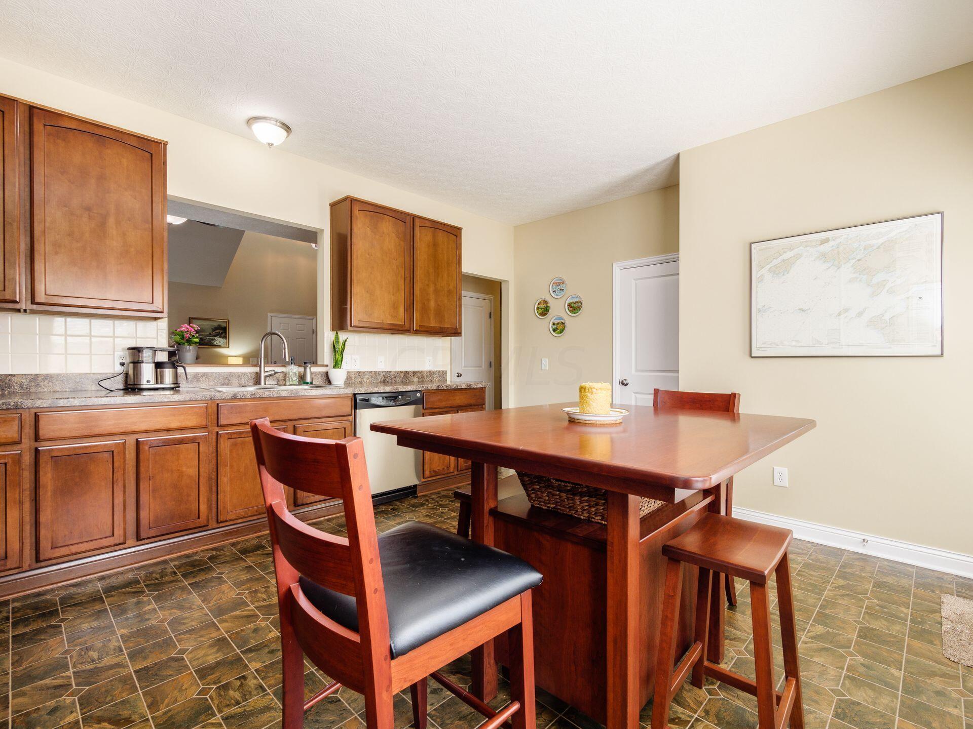 5985 Myrick Road Dublin, OH 43016 - Photo 13 of 47 Gallery Image 13