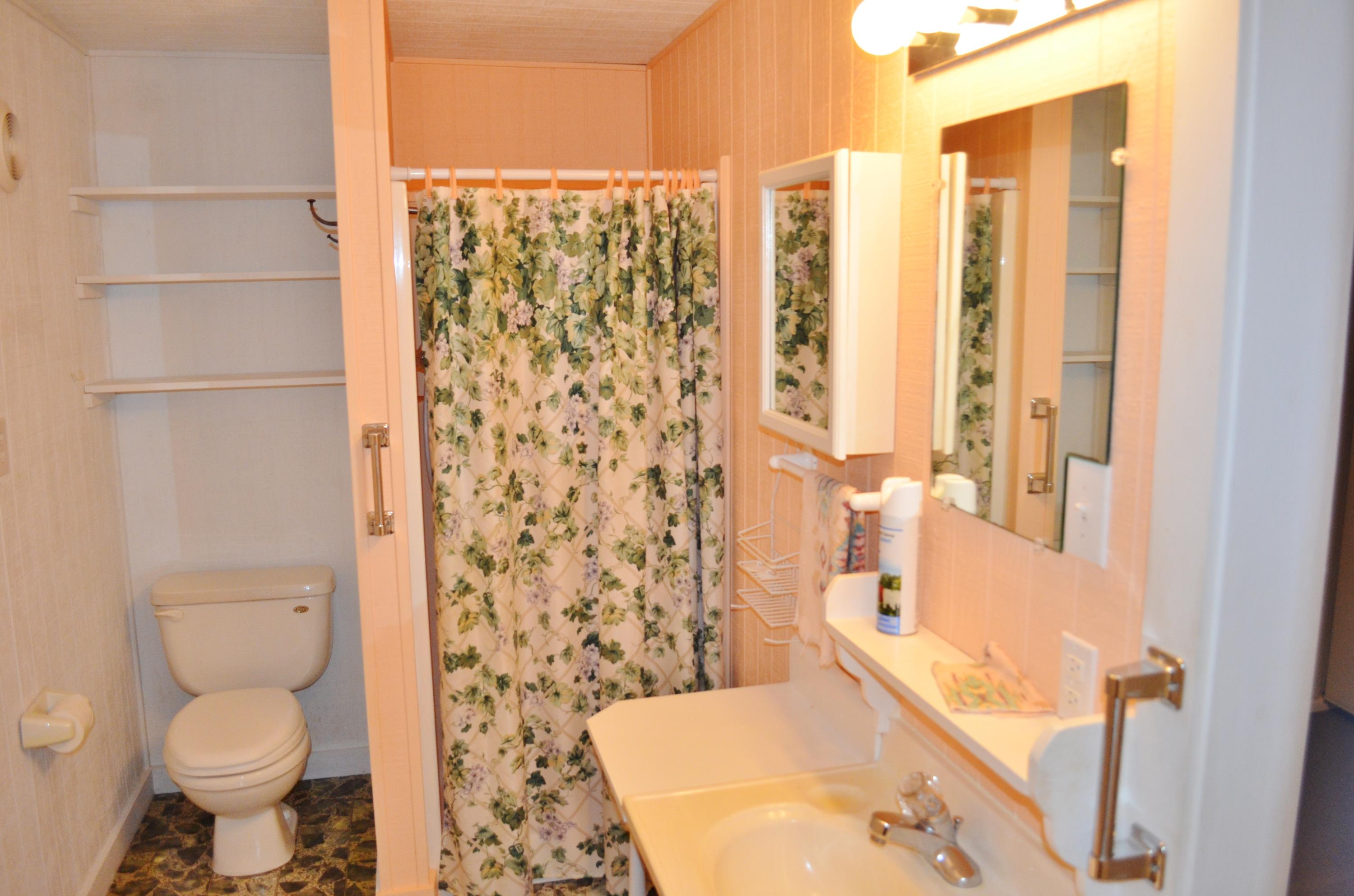 451 Mountain Road Clinton, TN 37716 - Photo 14 of 18 DSC_3471