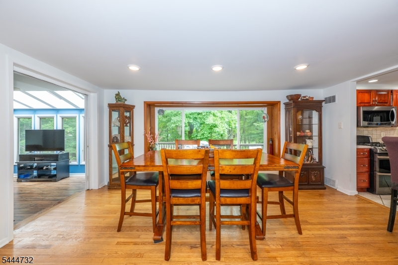 89 Moraine Road Morris Plains, NJ 07950 - Photo 14 of 48