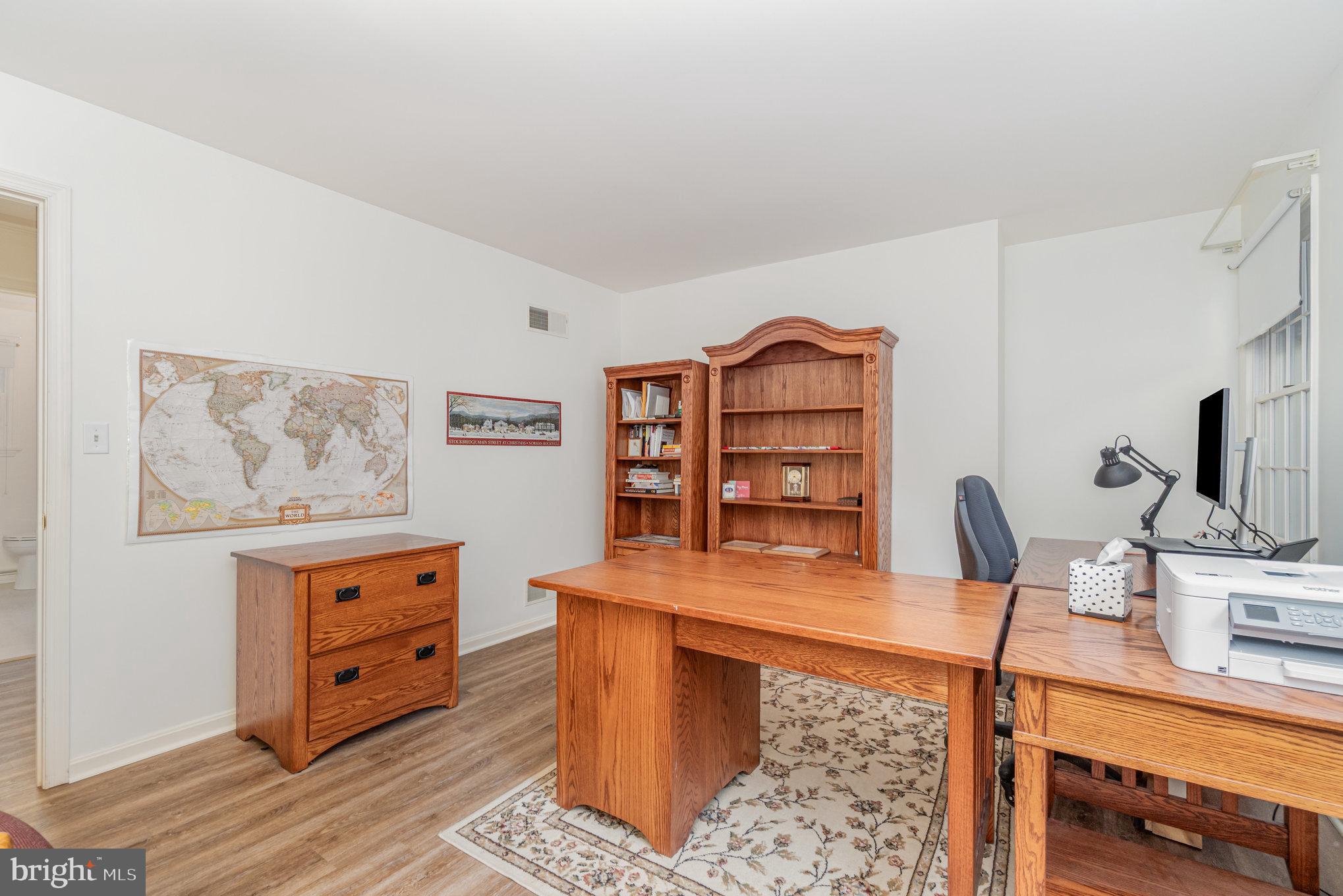 320 Hickory Road Carlisle, PA 17015 - Photo 21 of 41 Gallery Image 21