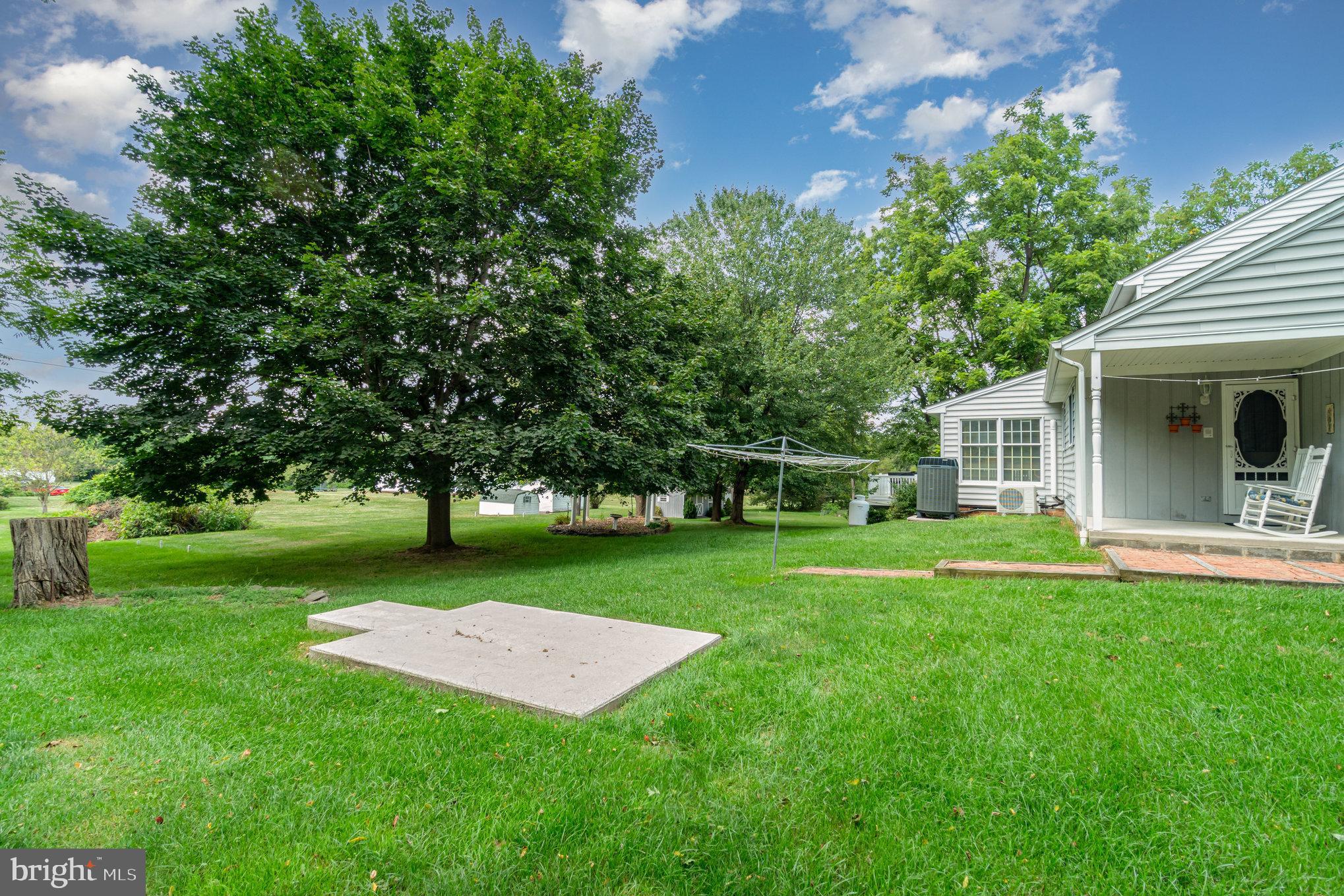 320 Hickory Road Carlisle, PA 17015 - Photo 31 of 41 Gallery Image 31