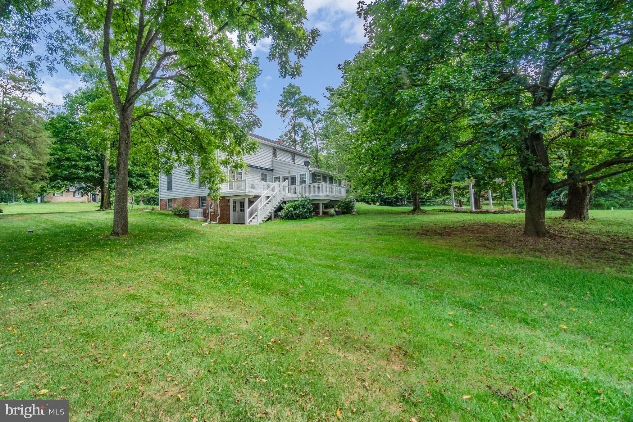 320 Hickory Road Carlisle, PA 17015 - Photo 34 of 41 Gallery Image 34