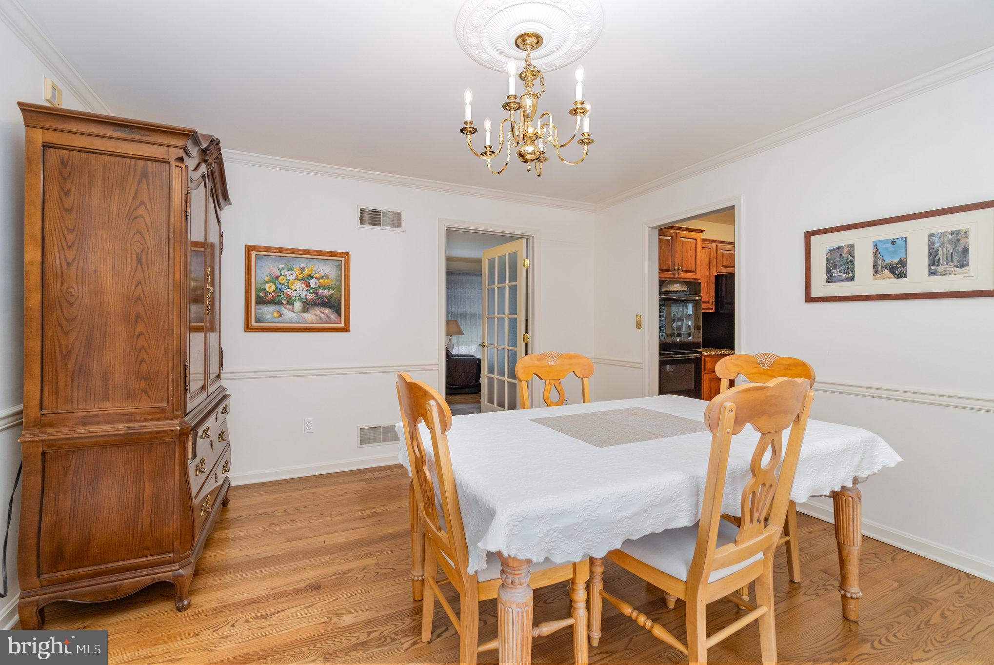 320 Hickory Road Carlisle, PA 17015 - Photo 6 of 41 Gallery Image 6