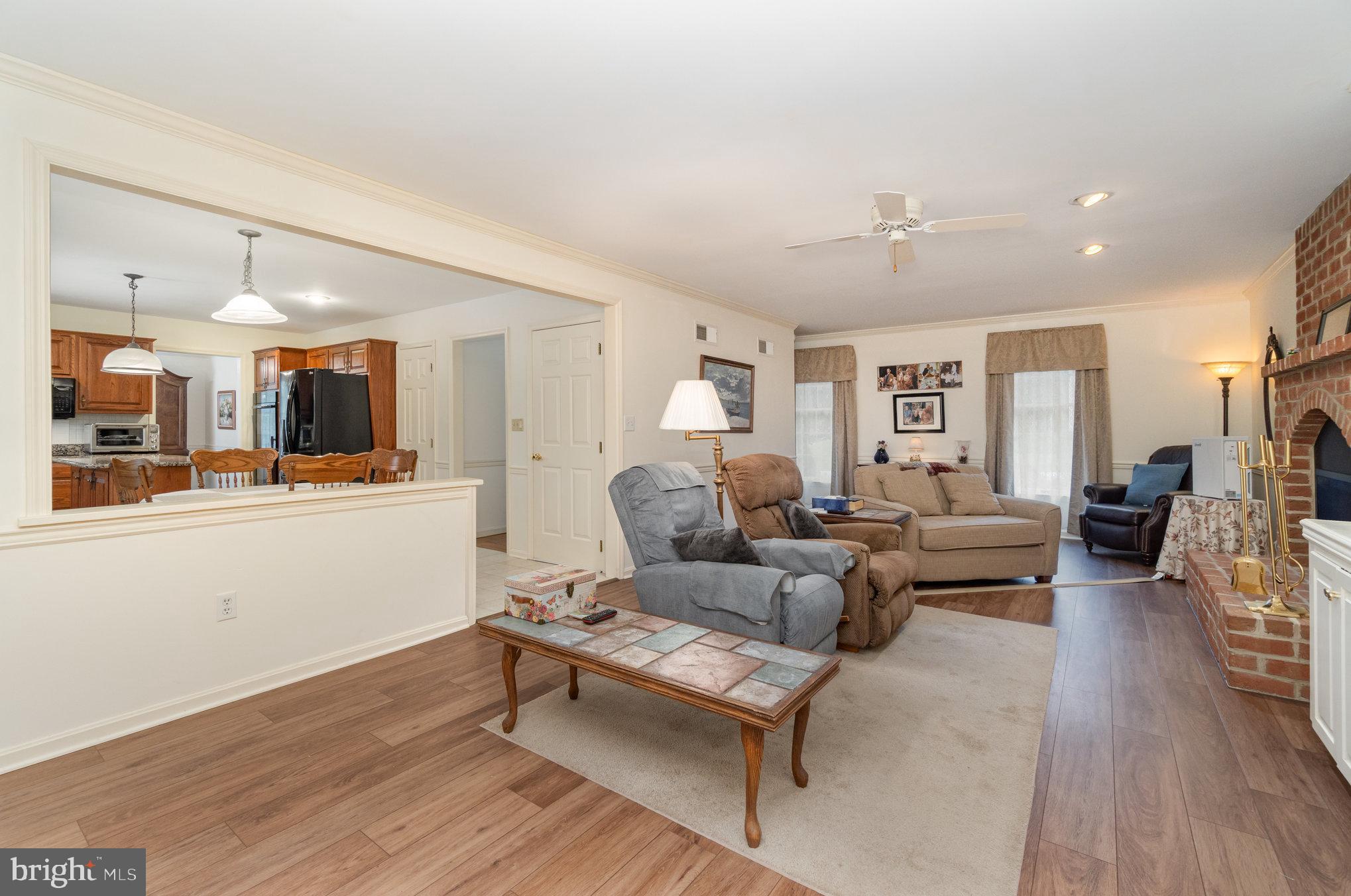 320 Hickory Road Carlisle, PA 17015 - Photo 8 of 41 Gallery Image 8