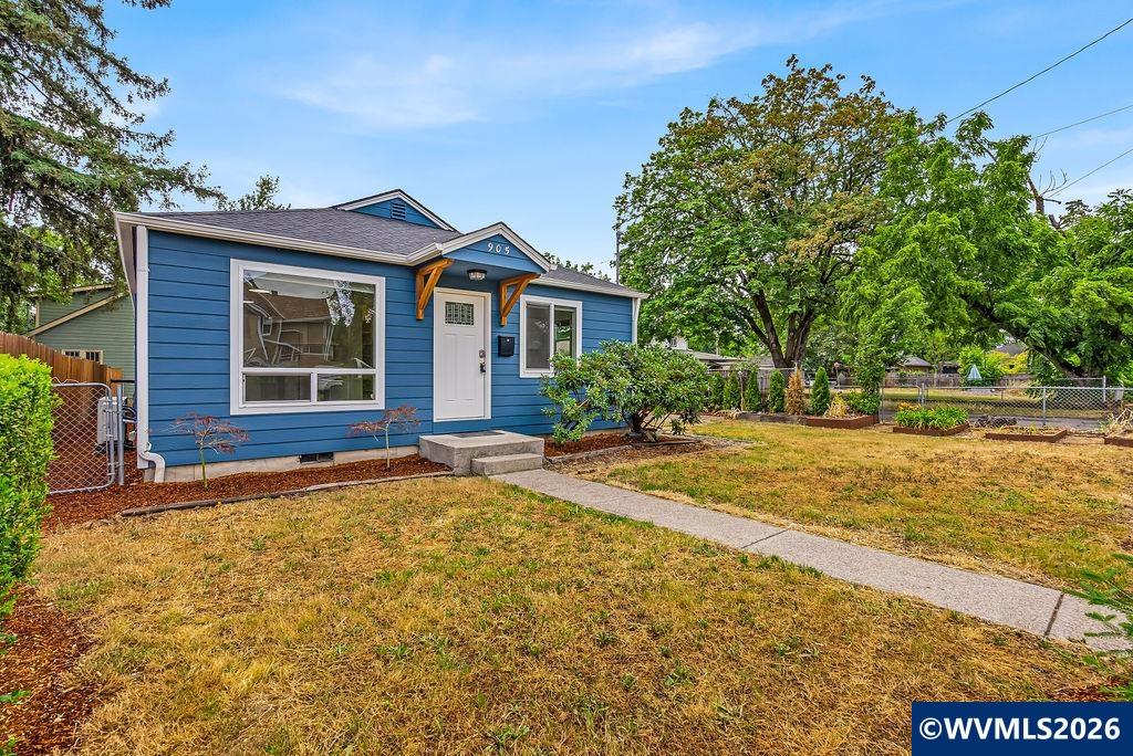 905 20th Street Southeast Salem, OR 97301 - Photo 6 of 39