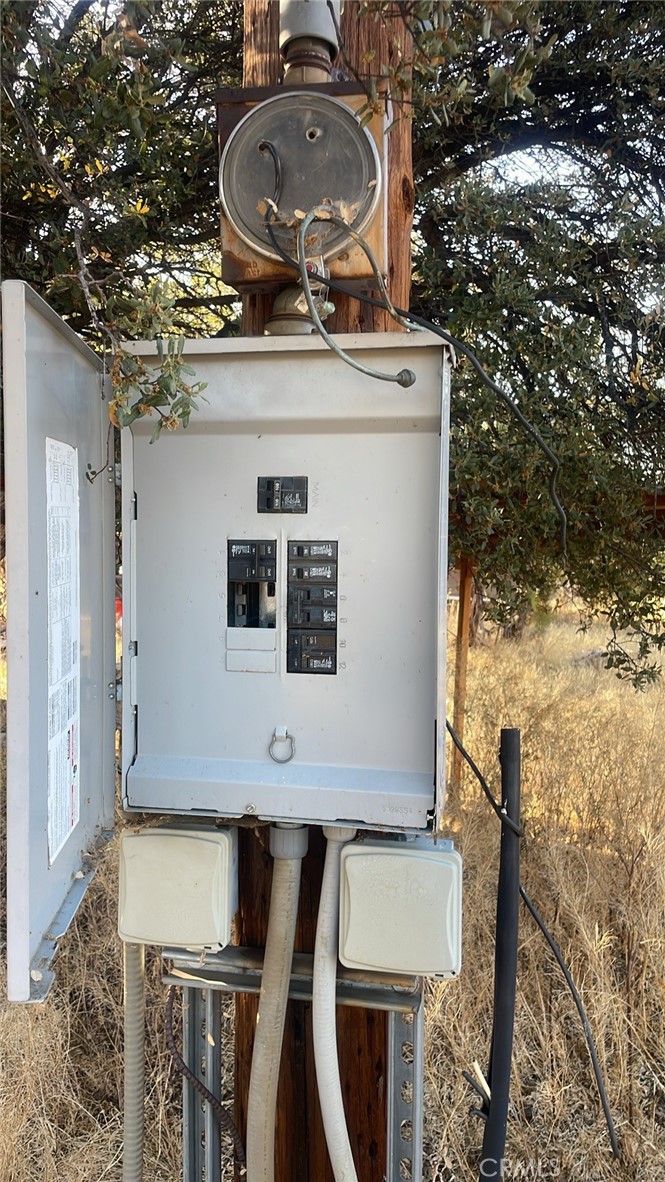 60380 Burnt Valley Road Anza, CA 92539 - Photo 6 of 14 electric pannel
