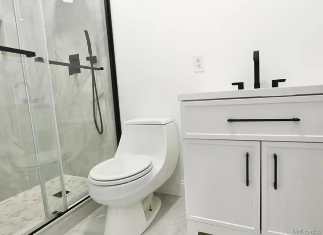 $875,000 | 2 Little Hill, East Setauket, NY 11733