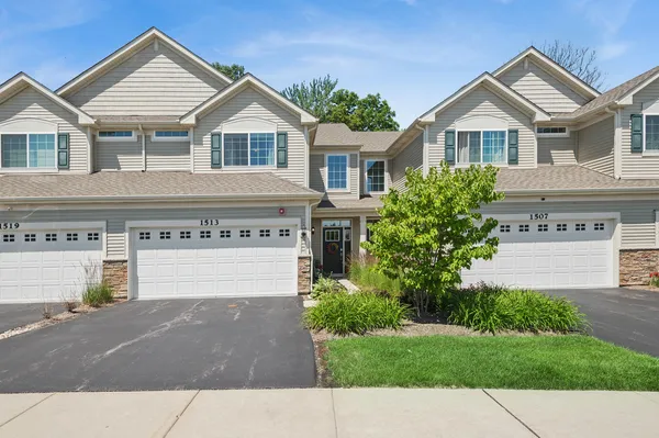$374,900 | 1513 Kraft Avenue, Batavia, IL 60510
