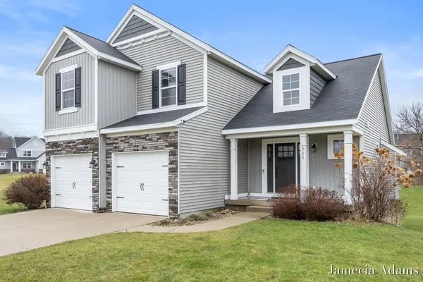 $535,000 | 511 Ivy Grove Northwest, Grand Rapids, MI 49534