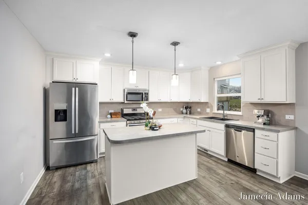 $535,000 | 511 Ivy Grove Northwest, Grand Rapids, MI 49534