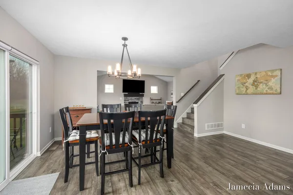 $535,000 | 511 Ivy Grove Northwest, Grand Rapids, MI 49534