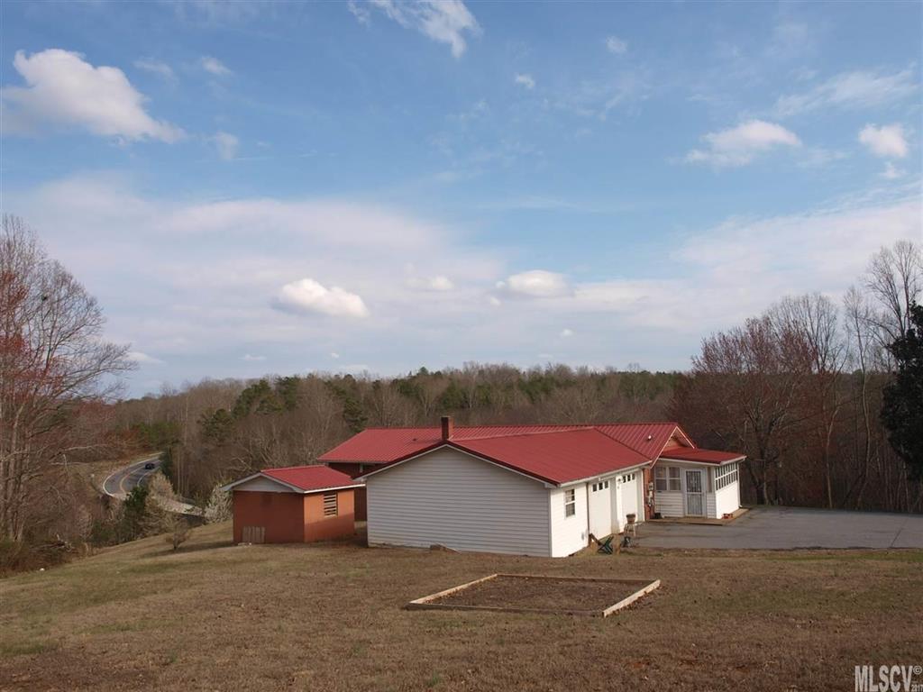 890 Cape Hickory Road Hickory, NC 28601 - Photo 15 of 21 Gallery Image 15