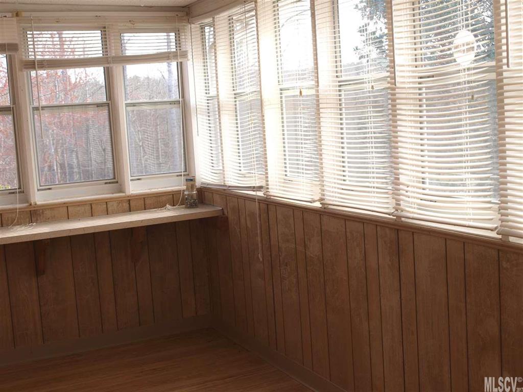 890 Cape Hickory Road Hickory, NC 28601 - Photo 3 of 21 Gallery Image 3