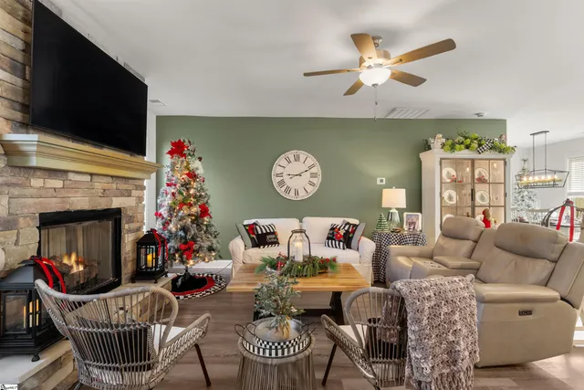 $350,000 | 104 Landry Lane, Greenville, SC 29617