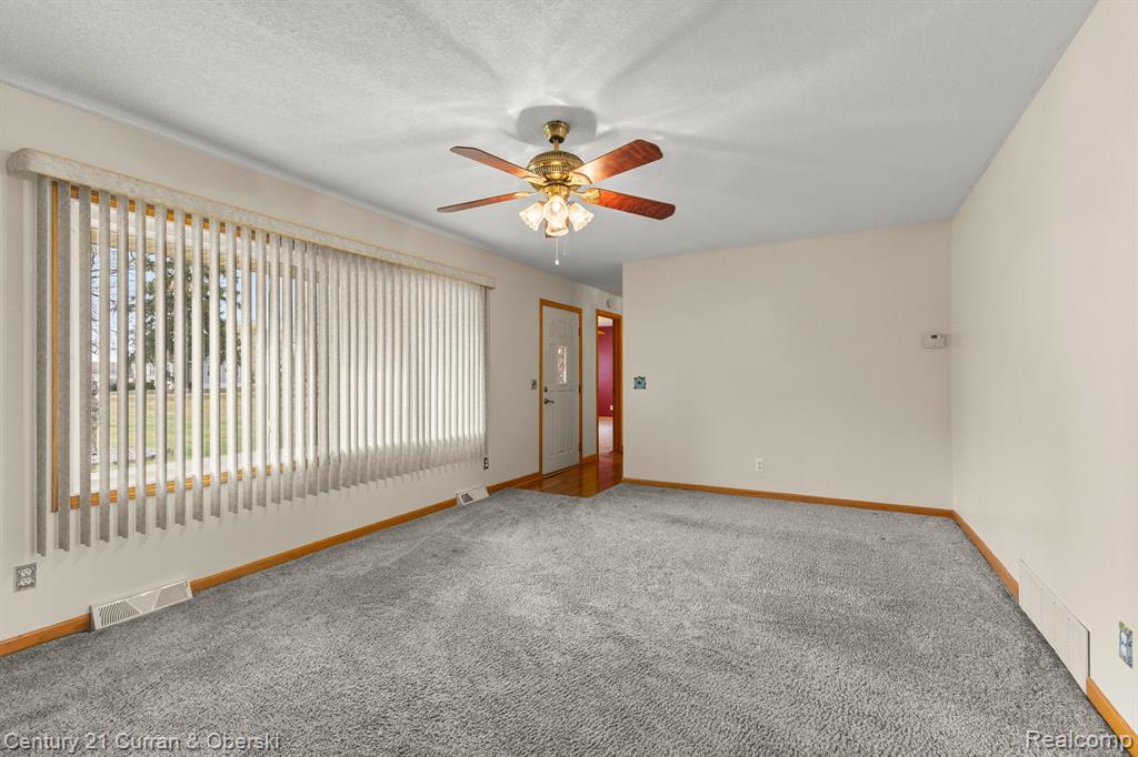 3006 Gruber Road Monroe, MI 48162 - Photo 3 of 50