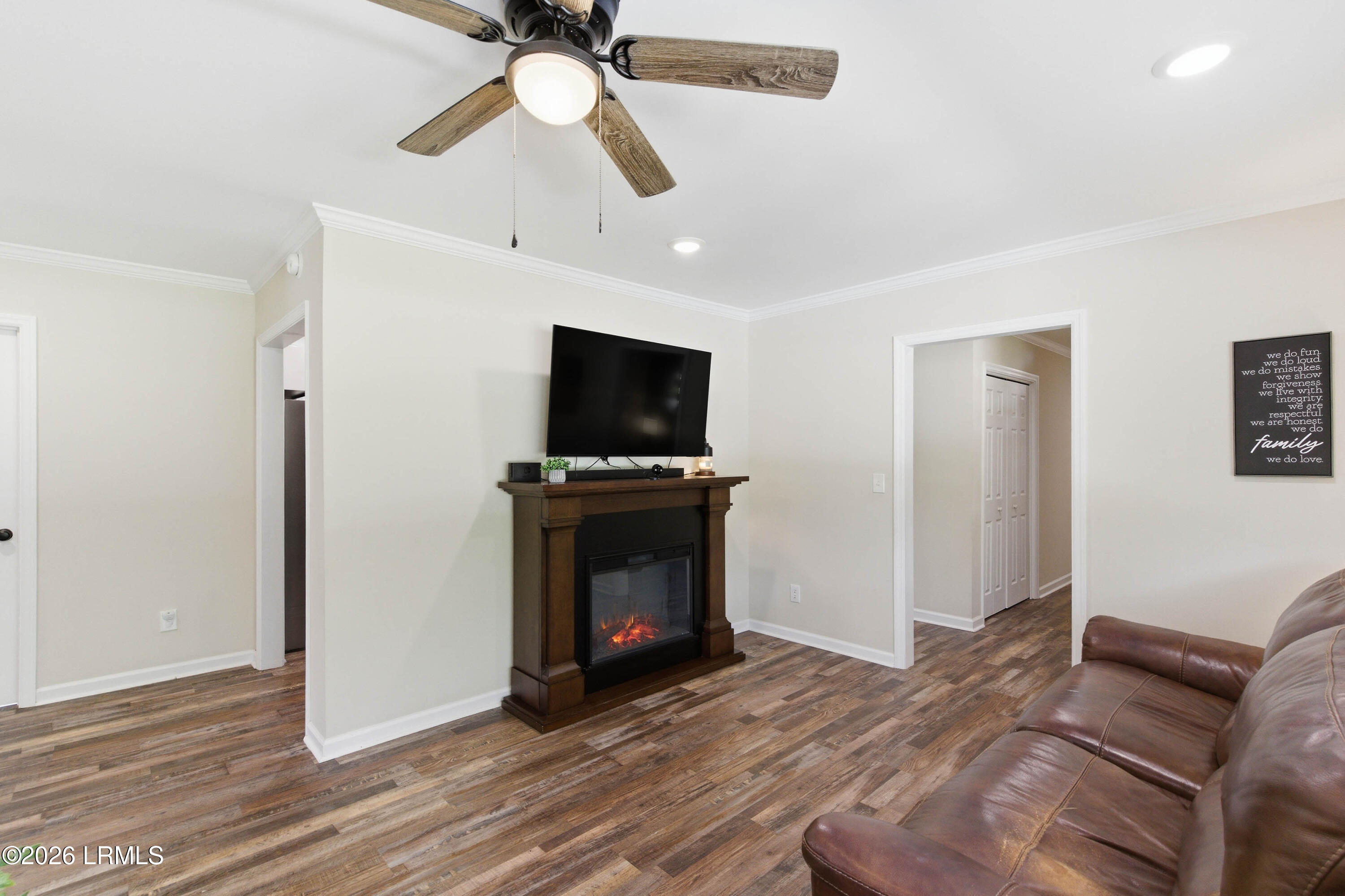 213 Sharon Avenue Hampton, SC 29924 - Photo 8 of 31 213 Sharon-21