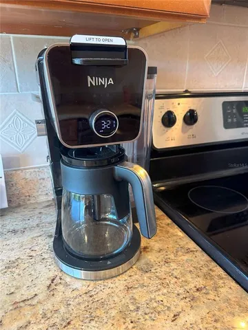 $2,900 | 400 Island Way, Unit 206, Clearwater Beach, FL 33767