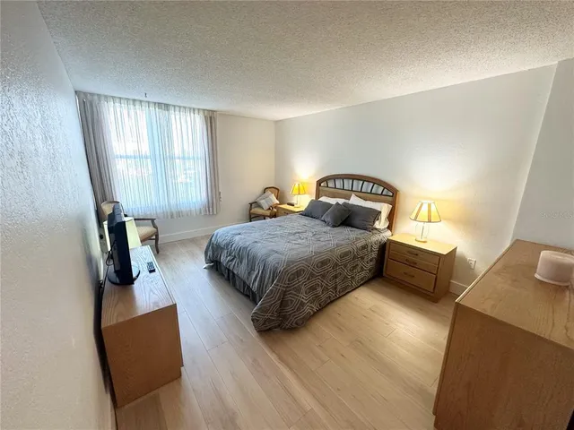 $2,900 | 400 Island Way, Unit 206, Clearwater Beach, FL 33767