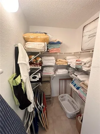 $2,900 | 400 Island Way, Unit 206, Clearwater Beach, FL 33767