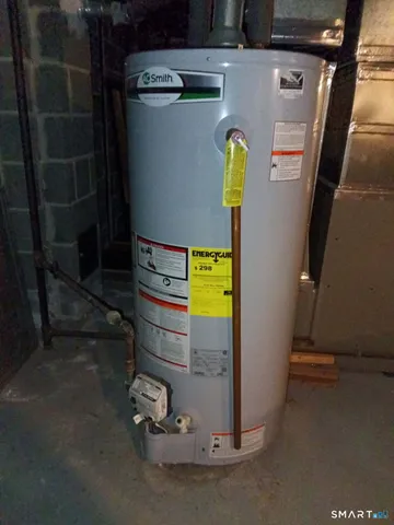 $329,900 | 64 8th Street, Newington, CT 06111