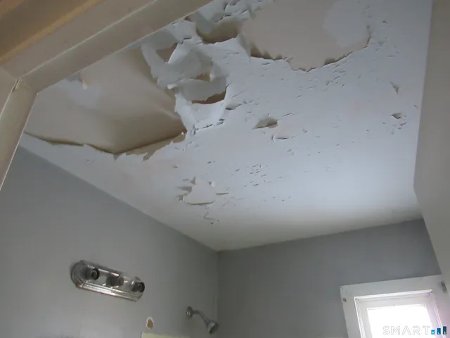 $329,900 | 64 8th Street, Newington, CT 06111