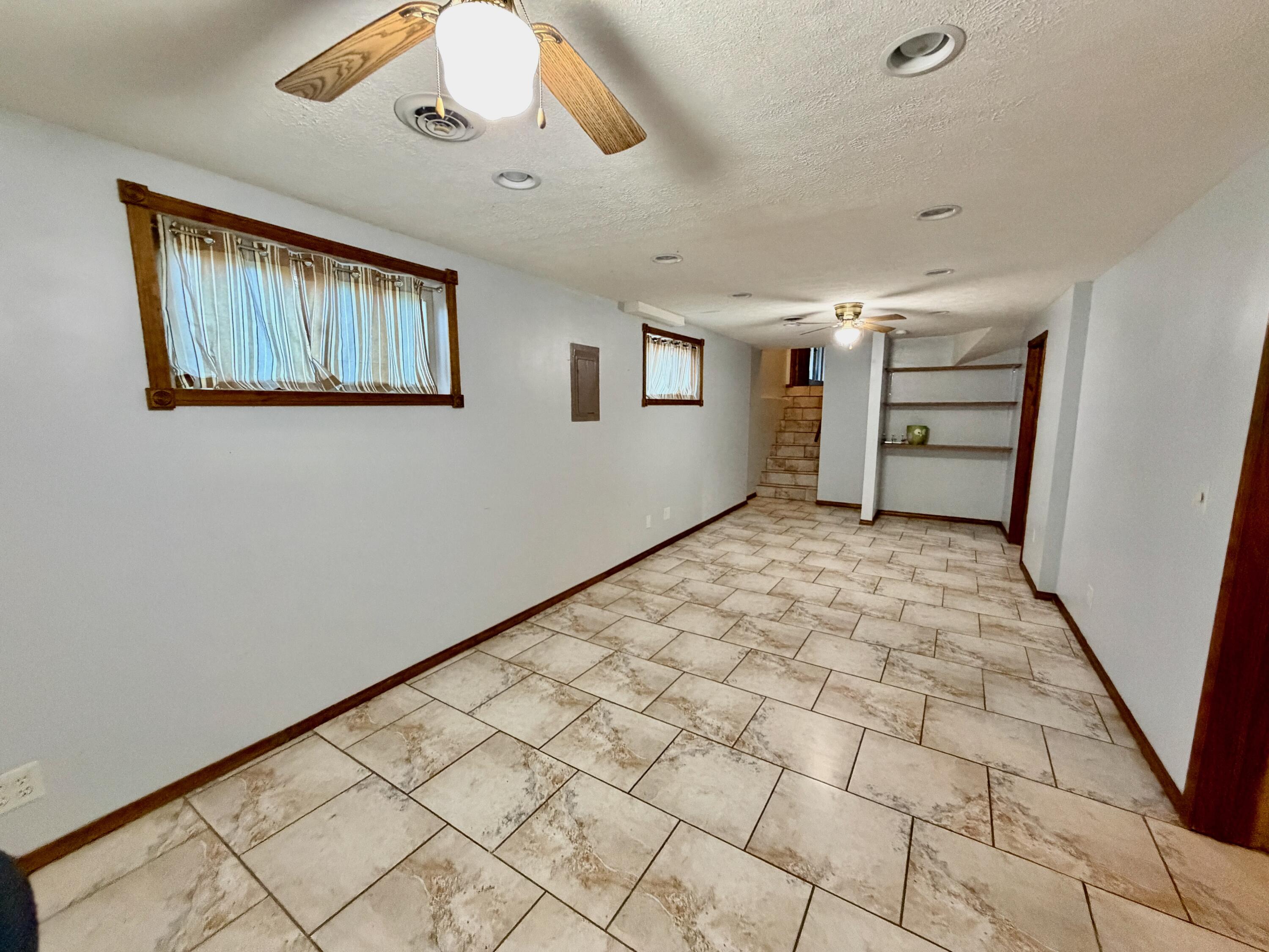 2150 East Raynell Street Springfield, MO 65804 - Photo 22 of 33 IMG_3156