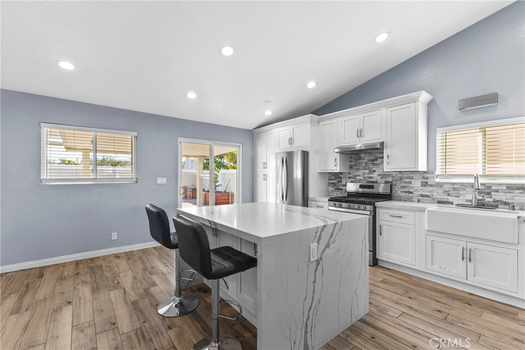 7407 Ambrosia Road Rancho Cucamonga, CA 91730 - Photo 5 of 35 kitchen-unedited