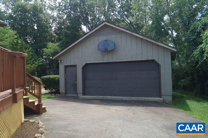 84 Wedgestone Road Stanardsville, VA 22973 - Photo 7 of 34 a house with a outdoor space