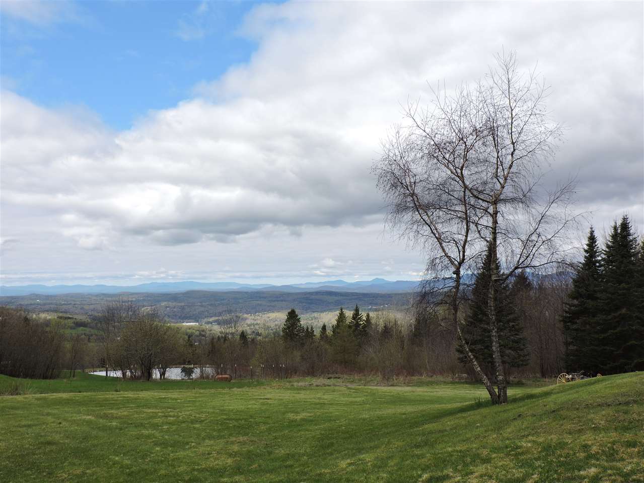 332 Dubray Road Cabot, VT 05647 - Photo 2 of 15
