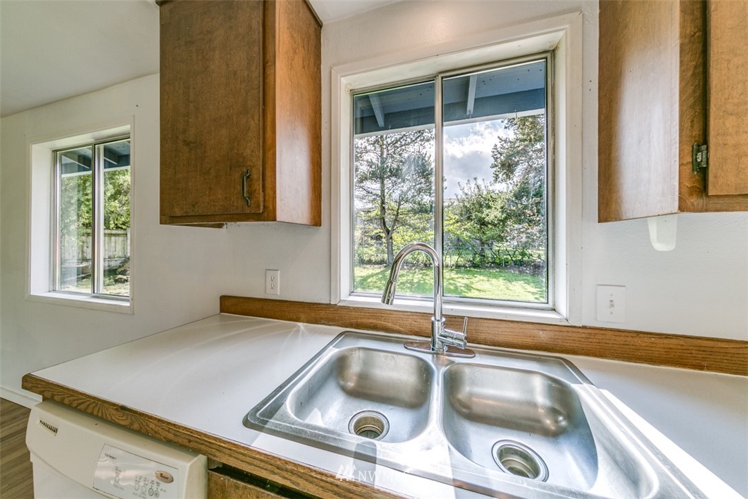 218 East Ahlvers Road Port Angeles, WA 98362 - Photo 10 of 25 Gallery Image 10