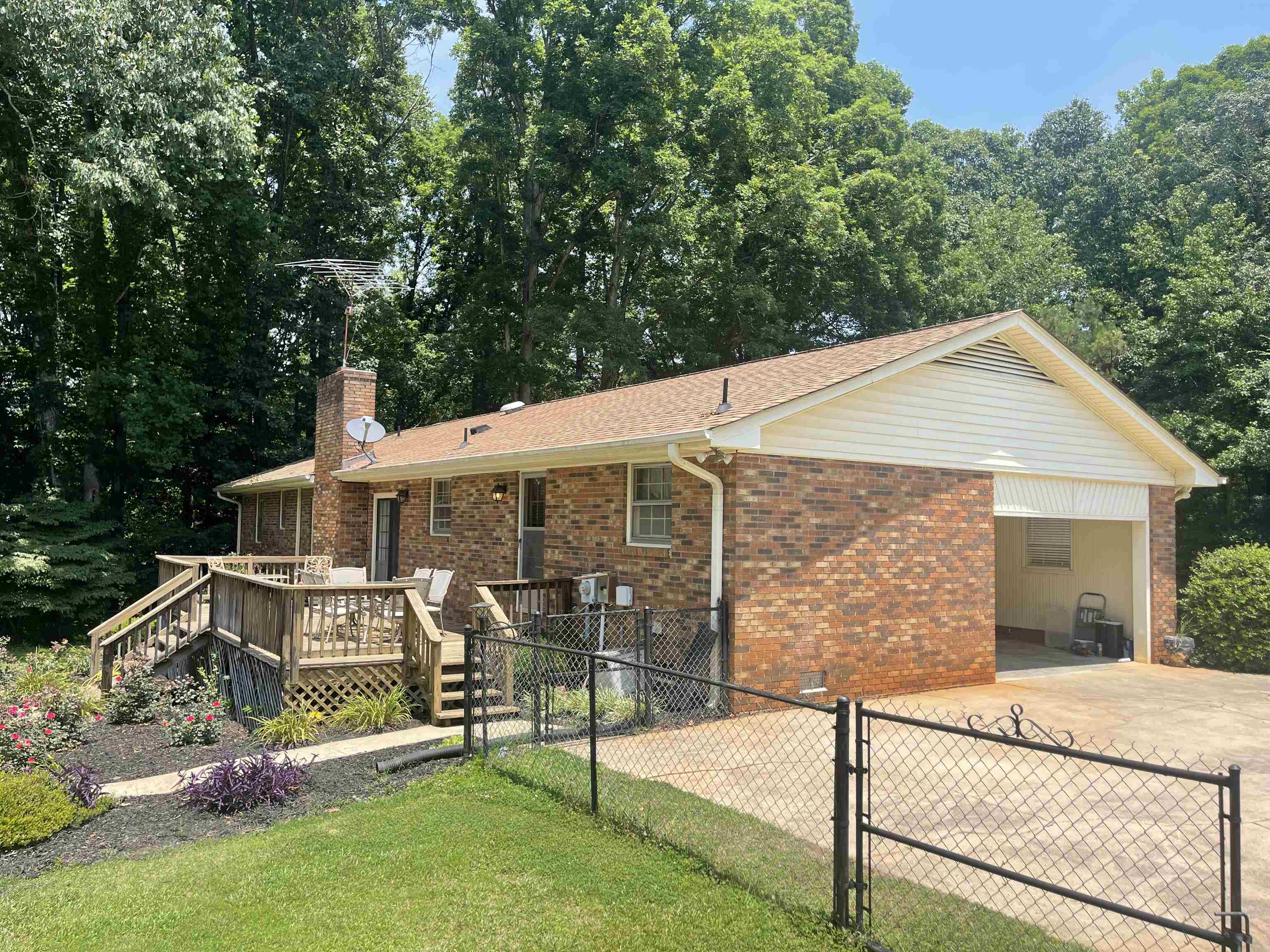 220 Brookfield Road Roebuck, SC 29376 - Photo 27 of 32 Gallery Image 27