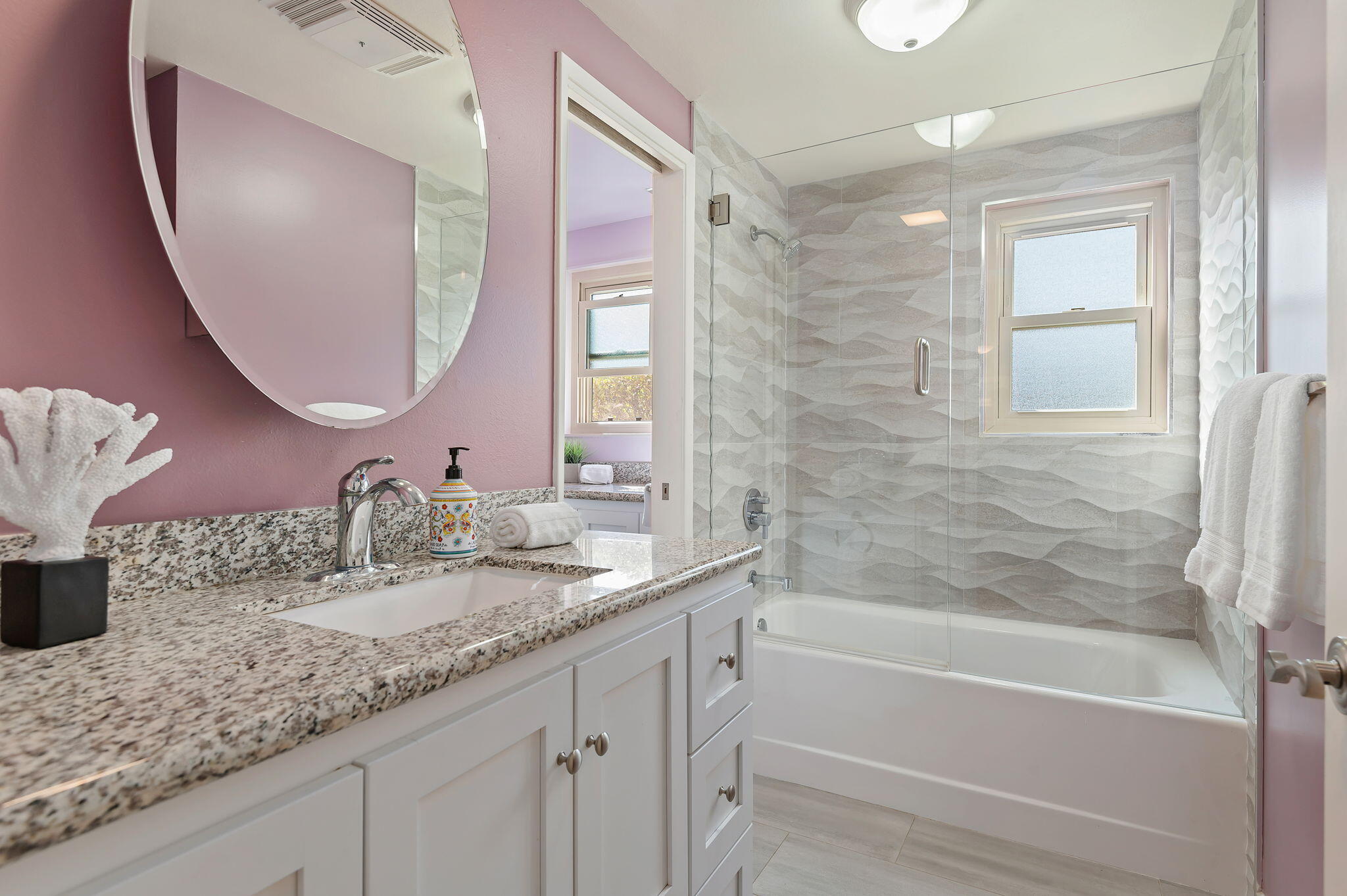 5796 Encina Road, Unit 2 Goleta, CA 93117 - Photo 17 of 38 Primary bathroom