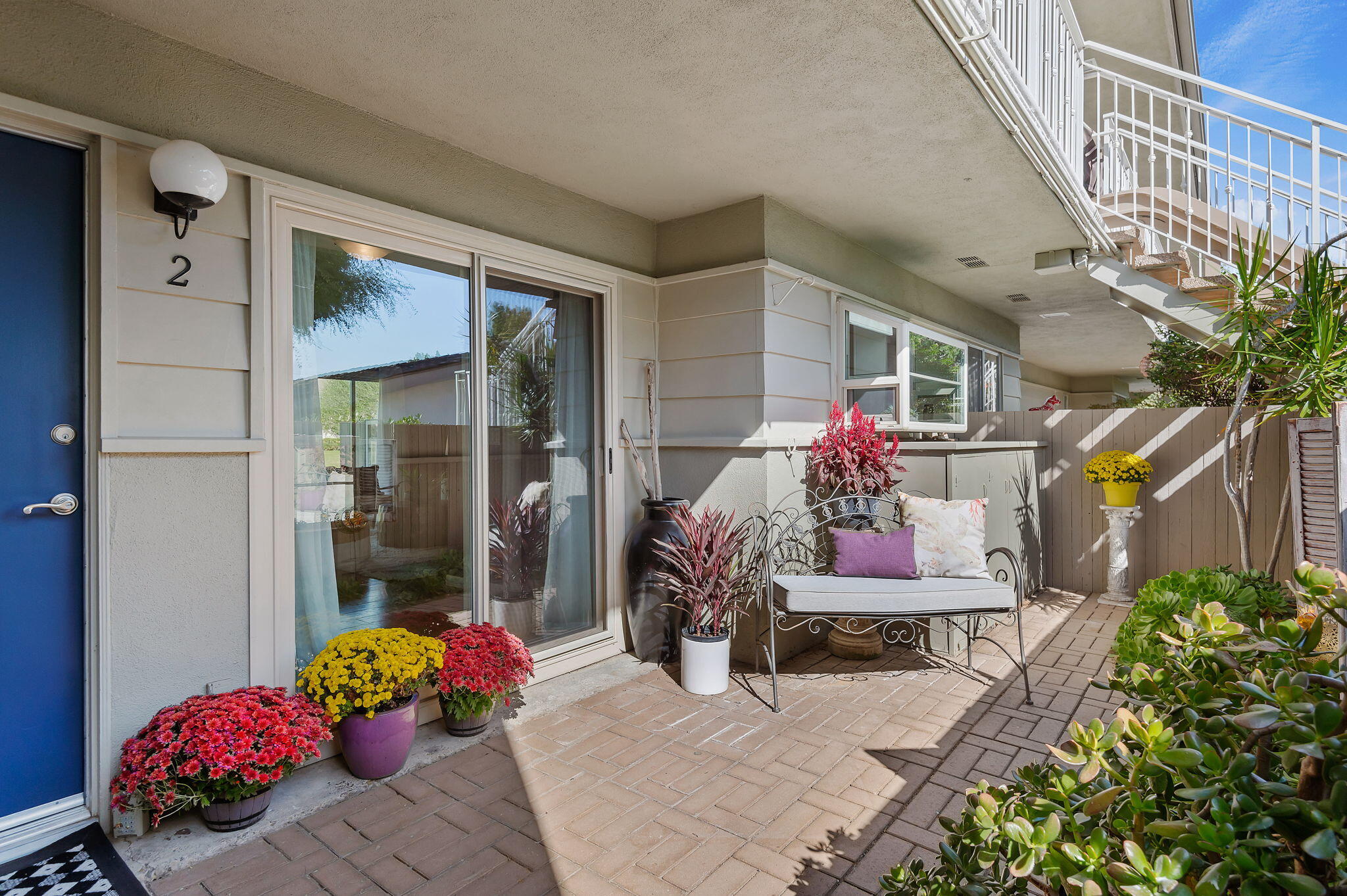 5796 Encina Road, Unit 2 Goleta, CA 93117 - Photo 3 of 38 Front patio