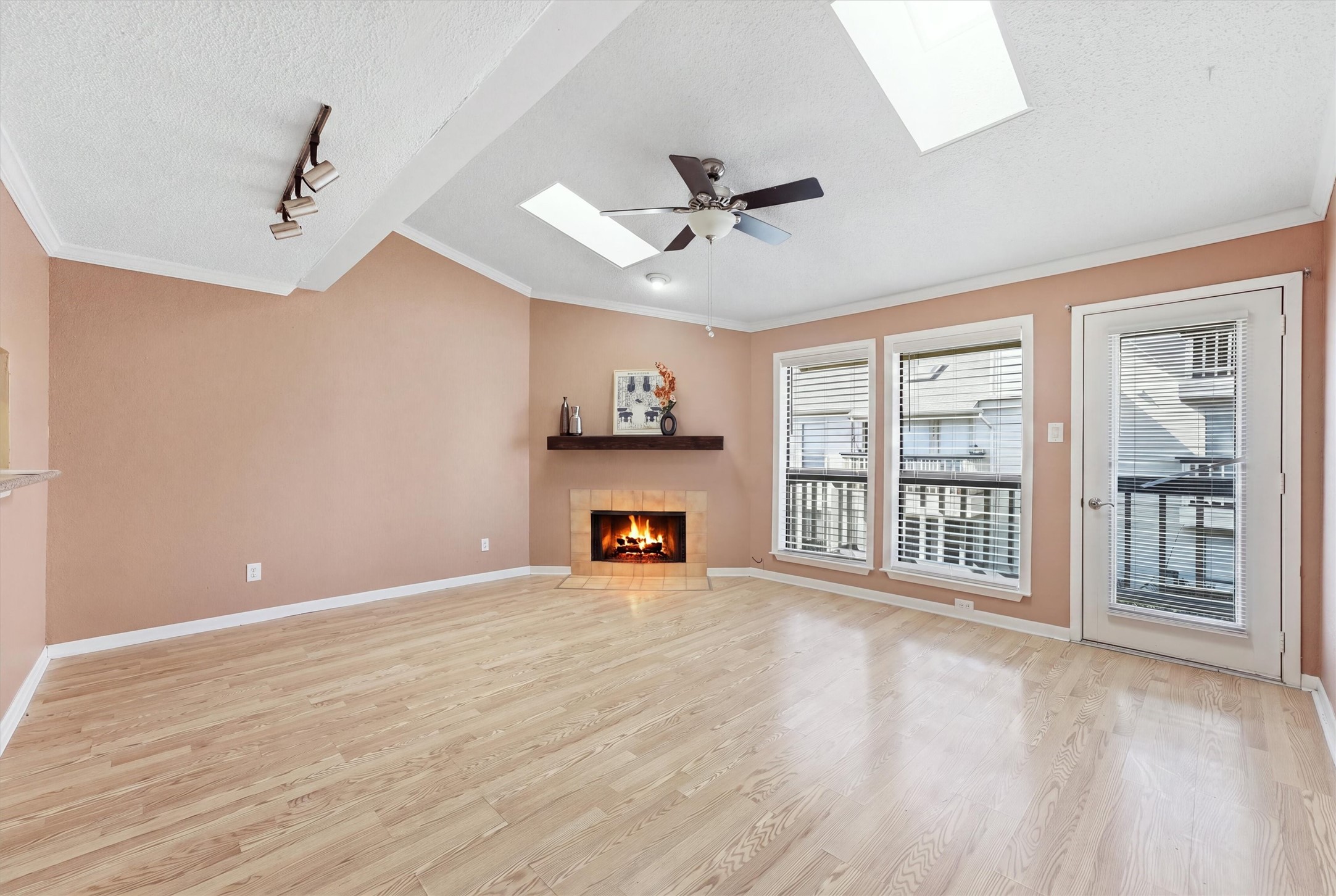 2277 South Kirkwood Road, Unit 502 Houston, TX 77077 - Photo 2 of 24 Gallery Image 2