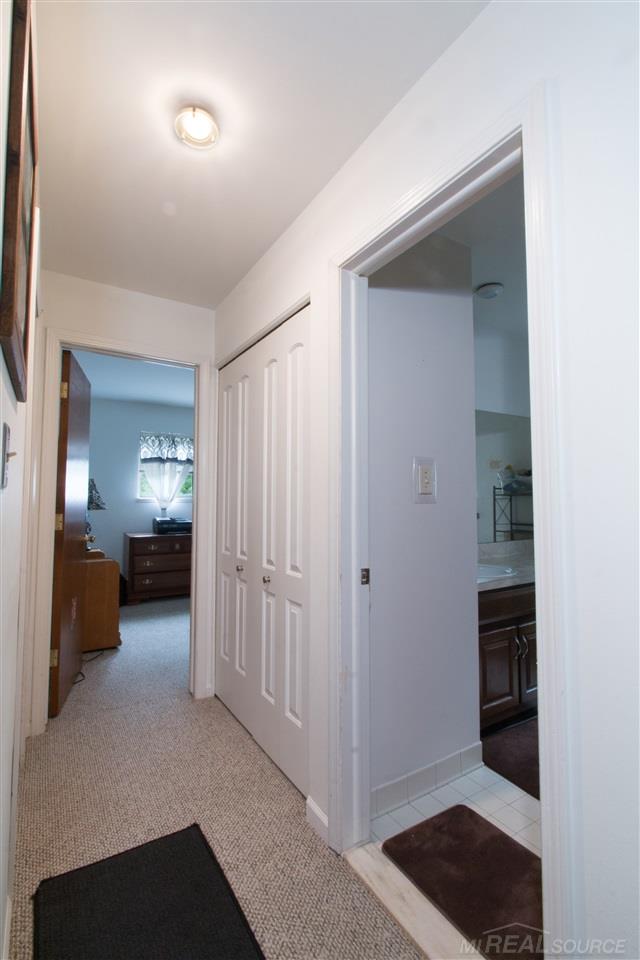 4113 Telegraph Road Bloomfield Hills, MI 48302 - Photo 11 of 22 50018228-10.JPG