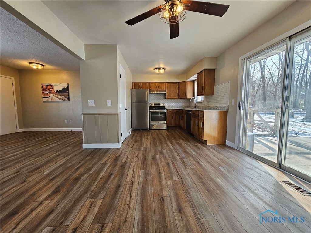 1802 Berkey Road Swanton, OH 43558 - Photo 14 of 35 Gallery Image 14