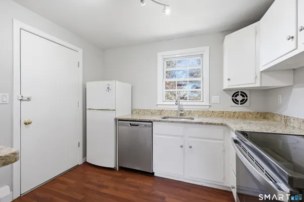 $189,900 | 6 Grandview Drive, Unit 25D, Farmington, CT 06032