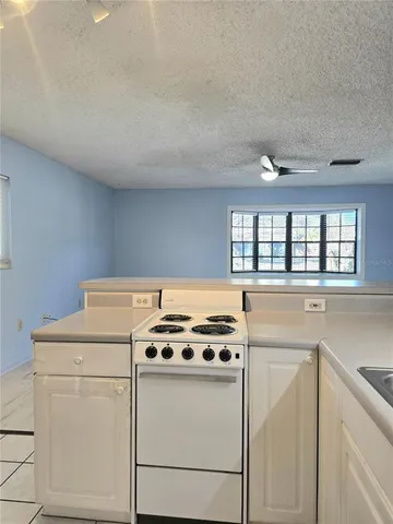 $1,500 | 4004 36th Street West, Bradenton, FL 34205