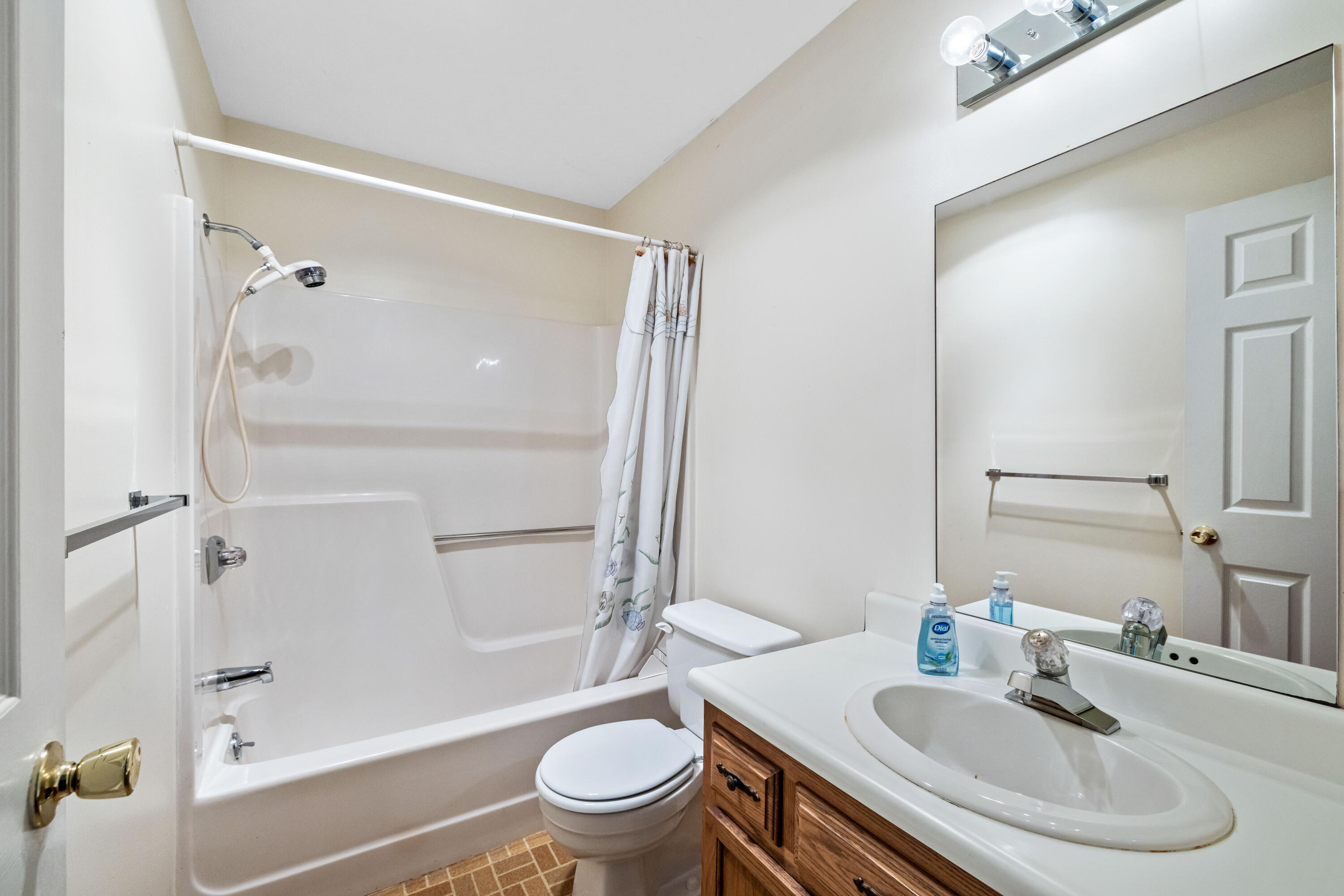 30 Stratton Road, Unit 30 Scarborough, ME 04074 - Photo 19 of 26 Bathroom