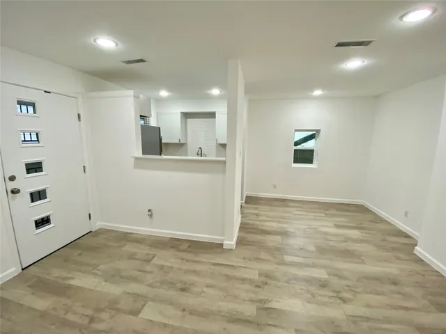 $1,895 | 807 Blanco Street, Unit 304, Austin, TX 78703