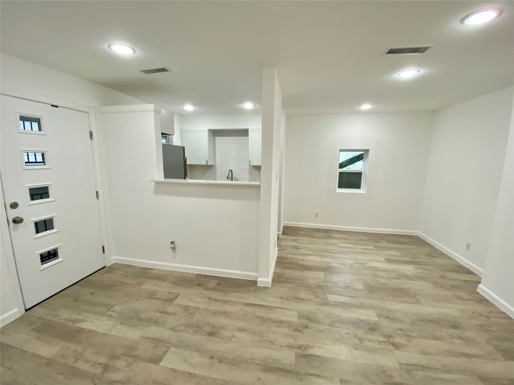 807 Blanco Street, Unit 304 Austin, TX 78703 - Photo 7 of 21