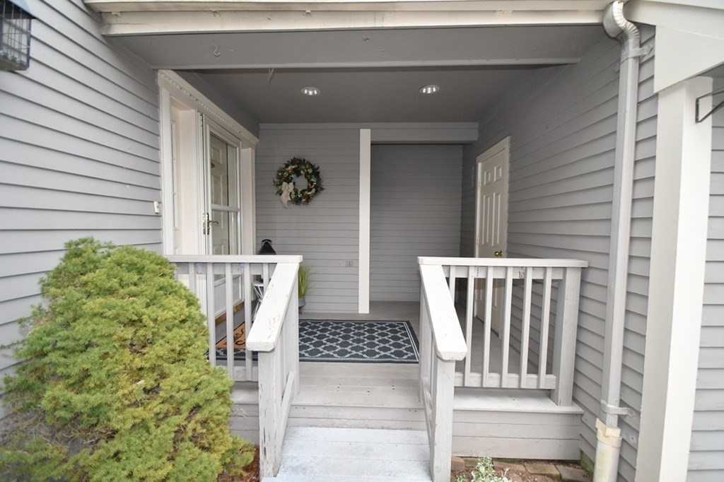 11 William Pond Road, Unit 11 Atkinson, NH 03811 - Photo 4 of 41 Gallery Image 4
