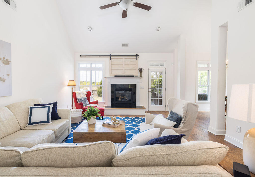 545 2 Mile Run Johns Island, SC 29455 - Photo 6 of 74 Great Room