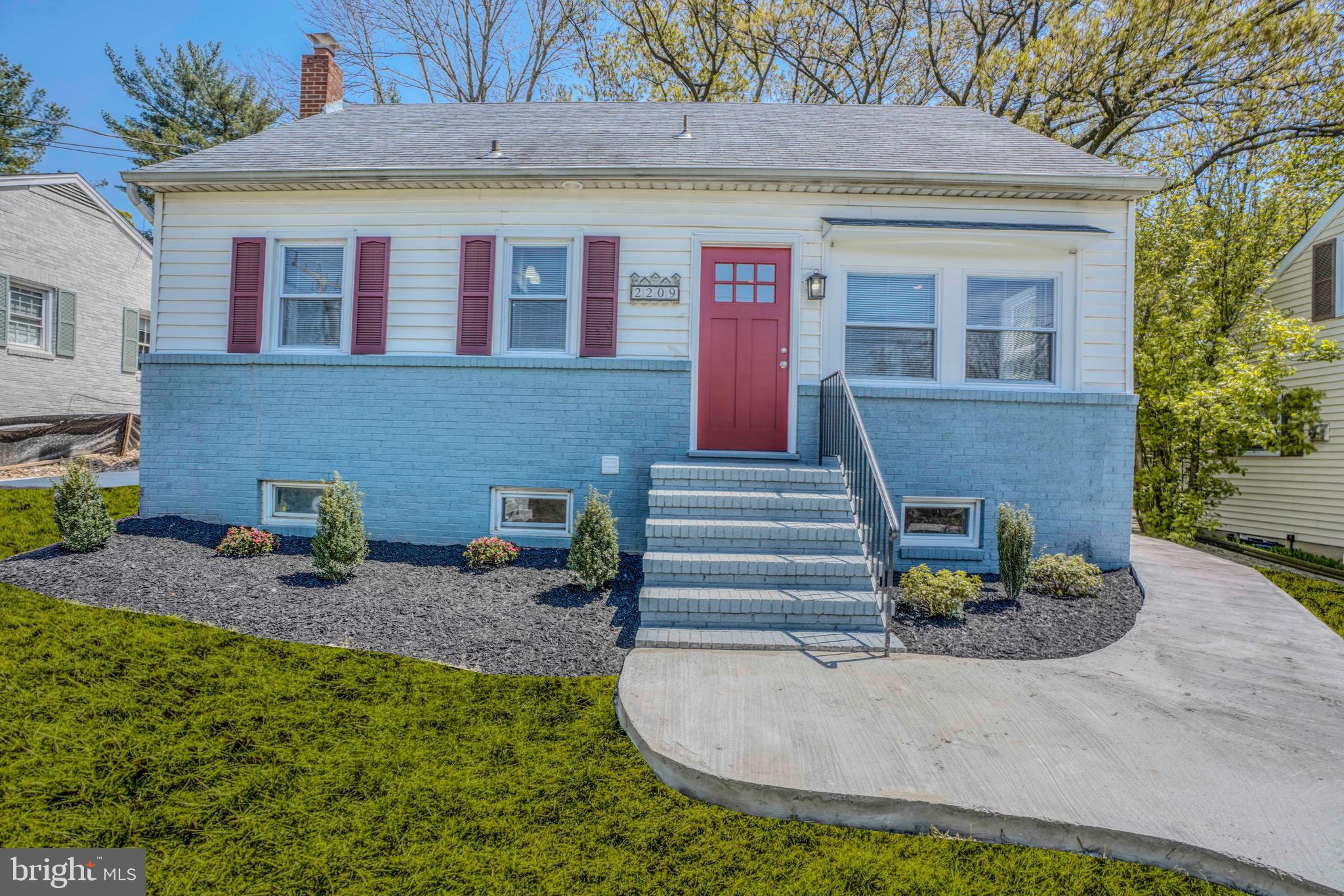 2209 Hammonds Ferry Road Baltimore, MD 21227 - Photo 4 of 47 Gallery Image 4