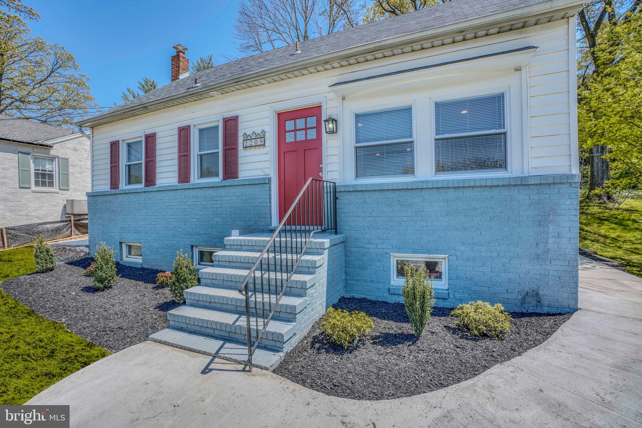 2209 Hammonds Ferry Road Baltimore, MD 21227 - Photo 5 of 47 Gallery Image 5