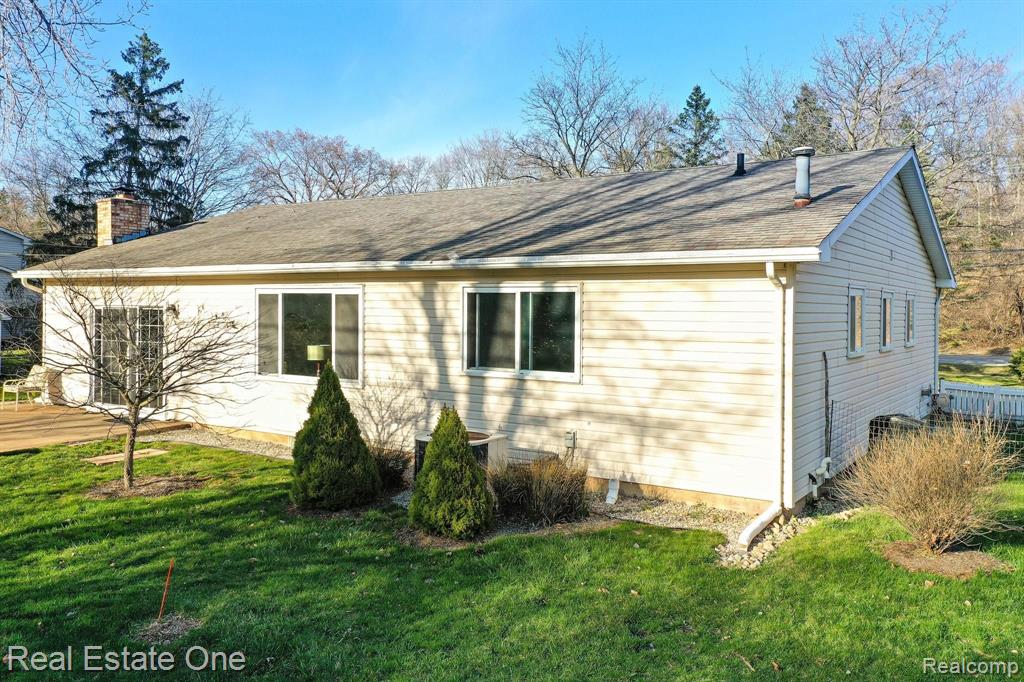 6430 Orion Road Rochester Hills, MI 48306 - Photo 34 of 40
