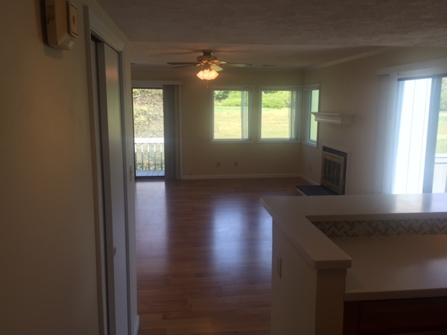 9129 South Pointe Ridge Lane, Unit 32 Bloomington, IN 47401 - Photo 2 of 16 Gallery Image 2