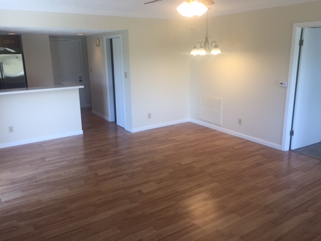 9129 South Pointe Ridge Lane, Unit 32 Bloomington, IN 47401 - Photo 7 of 16 Gallery Image 7